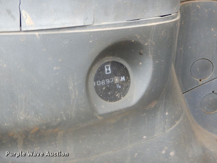 image for item DK5701 1998 John Deere 270 LC  excavator