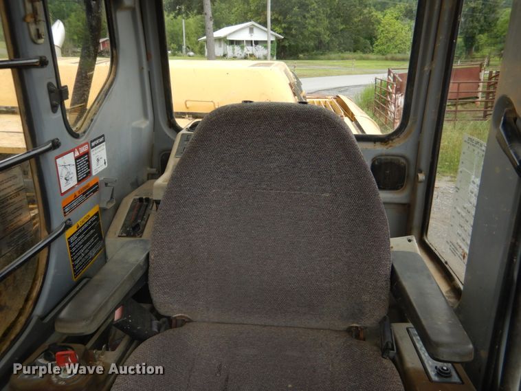 image for item DK5701 1998 John Deere 270 LC  excavator