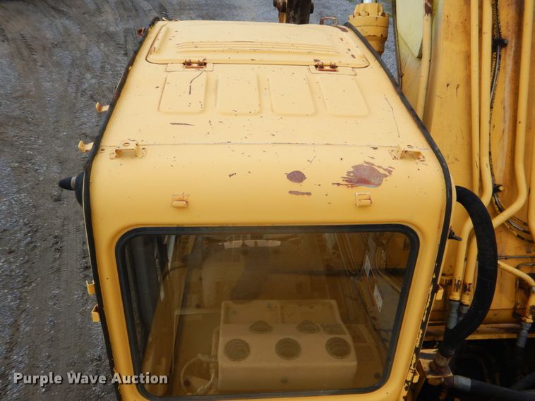 image for item DK5701 1998 John Deere 270 LC  excavator