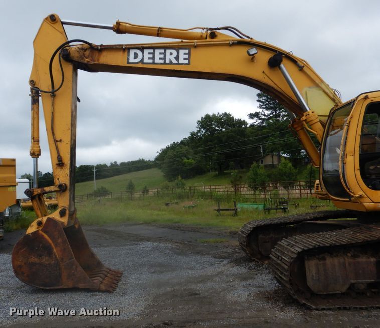 image for item DK5701 1998 John Deere 270 LC  excavator