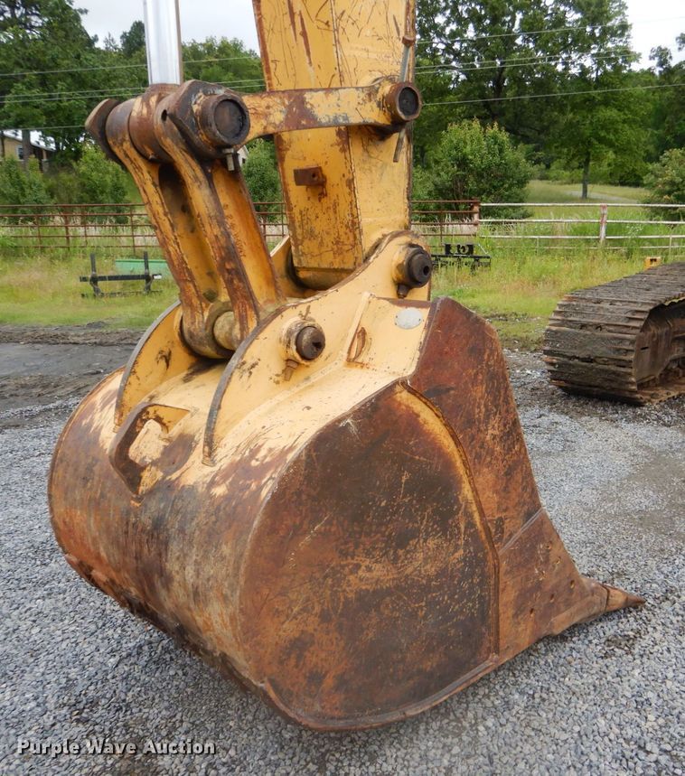 image for item DK5701 1998 John Deere 270 LC  excavator