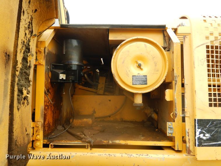 image for item DK5701 1998 John Deere 270 LC  excavator