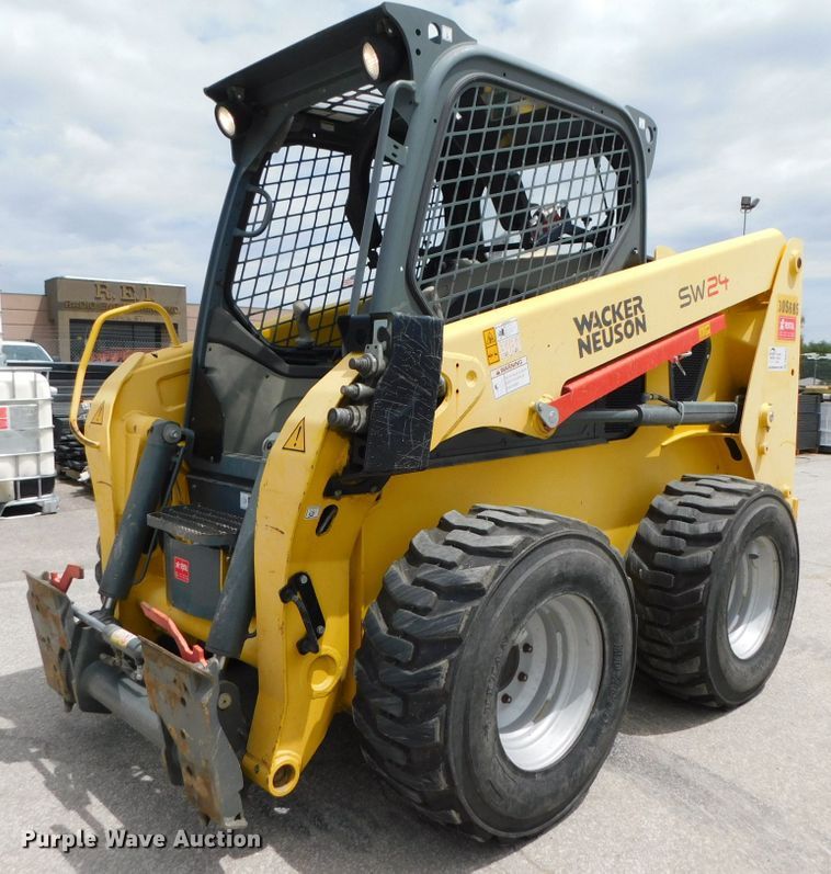image for item DK8542 2015 Wacker Neuson SW24  skid steer loader