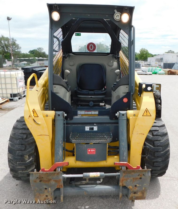 image for item DK8542 2015 Wacker Neuson SW24  skid steer loader