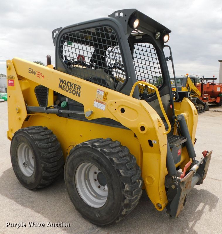 image for item DK8542 2015 Wacker Neuson SW24  skid steer loader