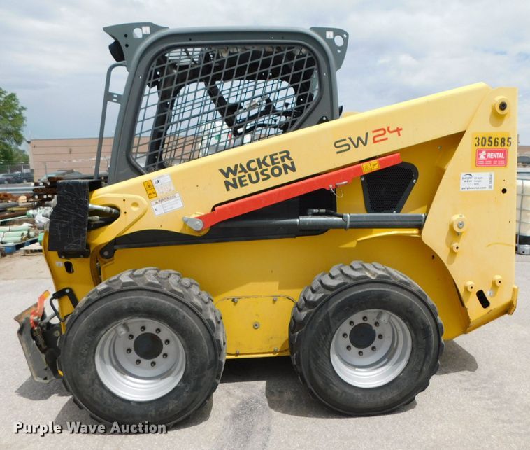image for item DK8542 2015 Wacker Neuson SW24  skid steer loader