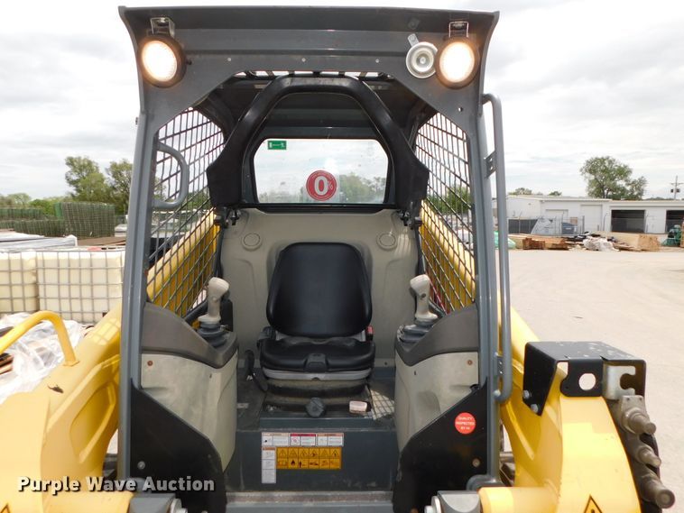 image for item DK8542 2015 Wacker Neuson SW24  skid steer loader