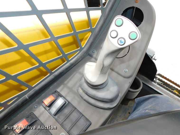 image for item DK8542 2015 Wacker Neuson SW24  skid steer loader