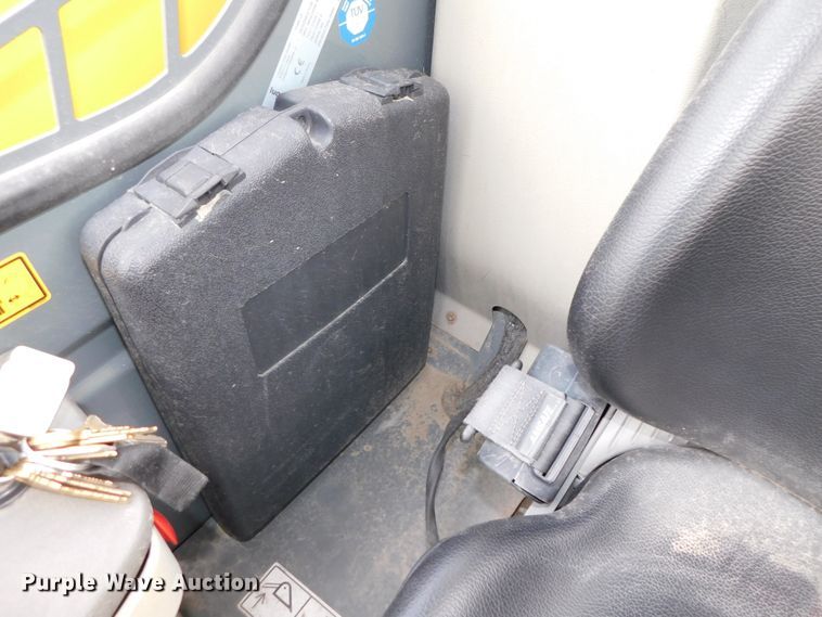 image for item DK8542 2015 Wacker Neuson SW24  skid steer loader