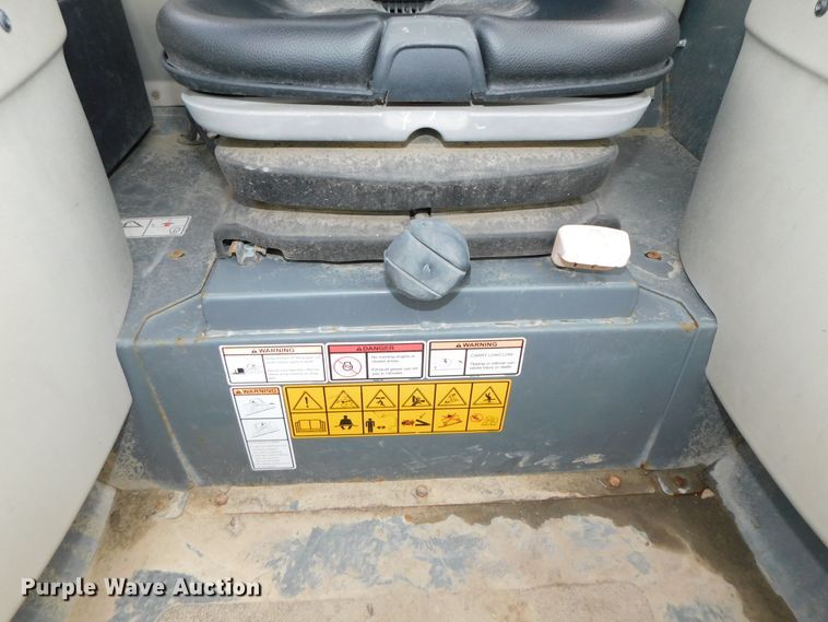 image for item DK8542 2015 Wacker Neuson SW24  skid steer loader