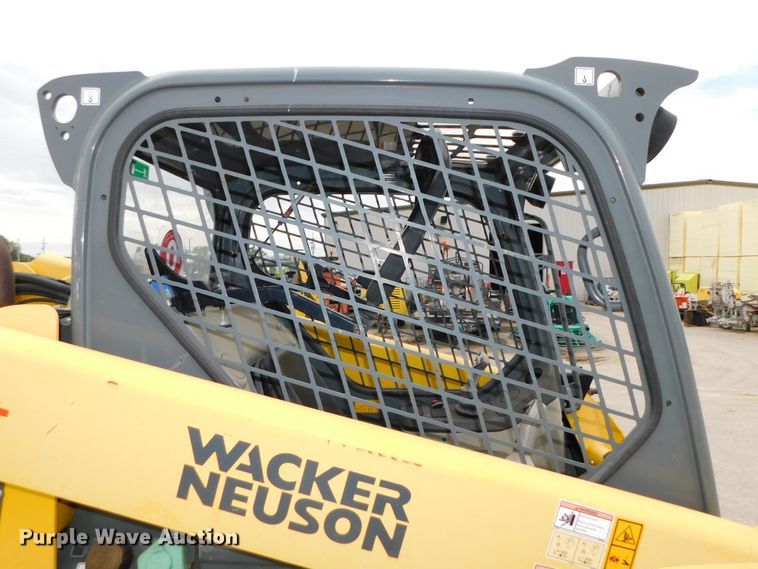 image for item DK8542 2015 Wacker Neuson SW24  skid steer loader