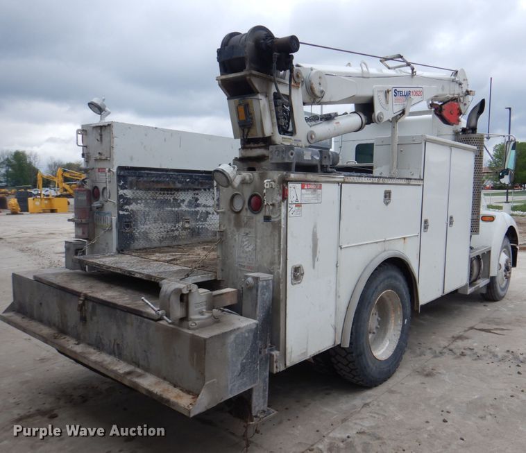 image for item DL0042 2006 Kenworth T300  utility / service truck