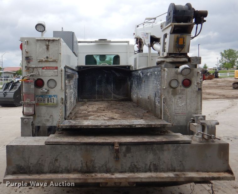 image for item DL0042 2006 Kenworth T300  utility / service truck