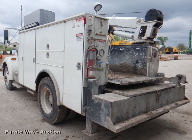 image for item DL0042 2006 Kenworth T300  utility / service truck