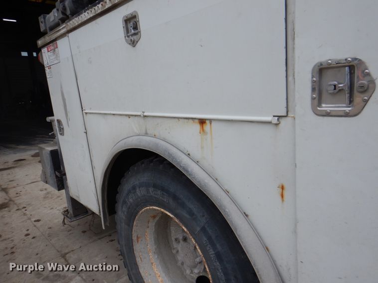 image for item DL0042 2006 Kenworth T300  utility / service truck