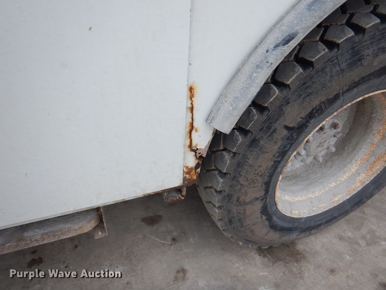 image for item DL0042 2006 Kenworth T300  utility / service truck