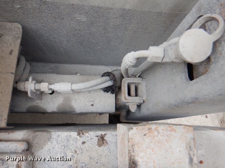 image for item DL0042 2006 Kenworth T300  utility / service truck