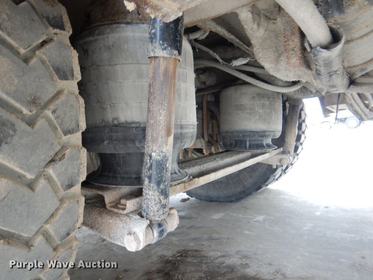 image for item DL0042 2006 Kenworth T300  utility / service truck