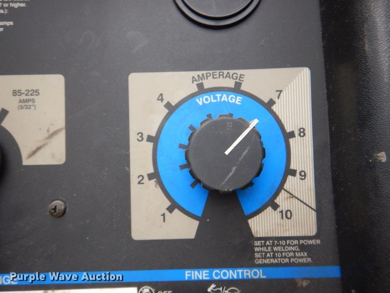 image for item DL0042 2006 Kenworth T300  utility / service truck