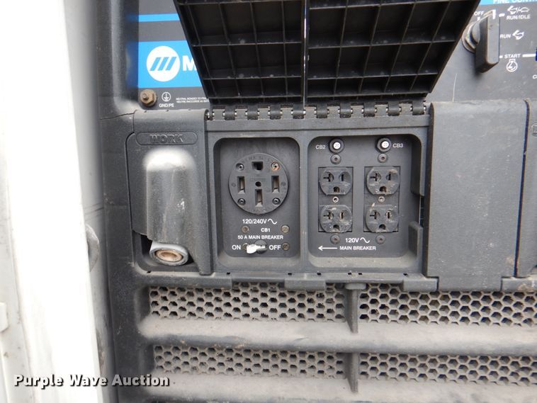 image for item DL0042 2006 Kenworth T300  utility / service truck