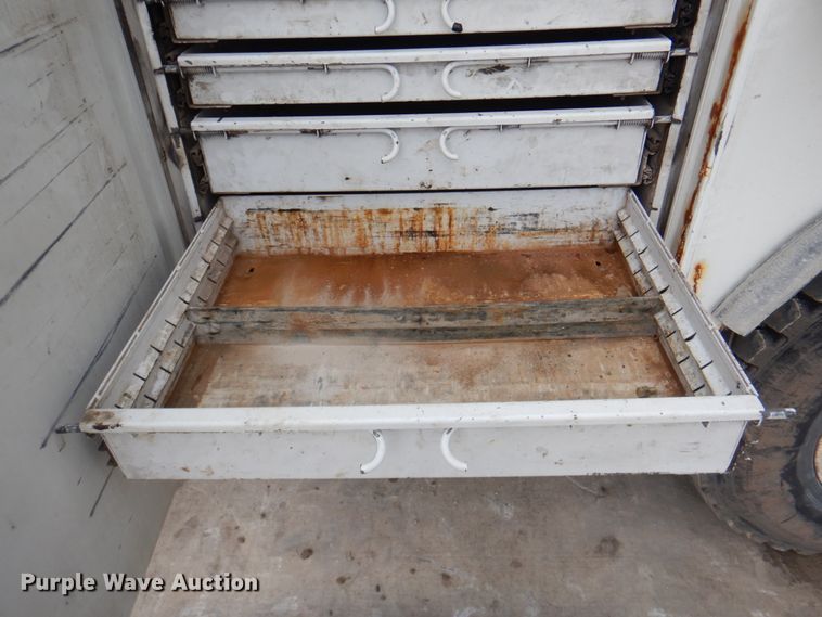 image for item DL0042 2006 Kenworth T300  utility / service truck