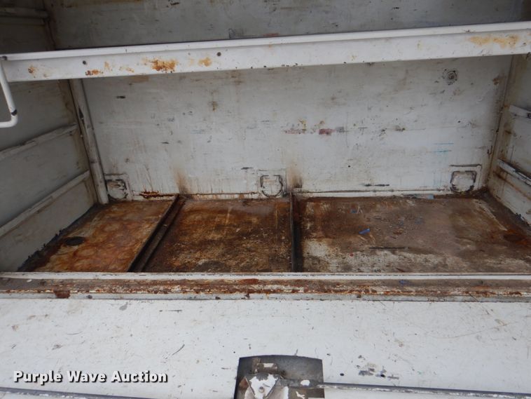 image for item DL0042 2006 Kenworth T300  utility / service truck