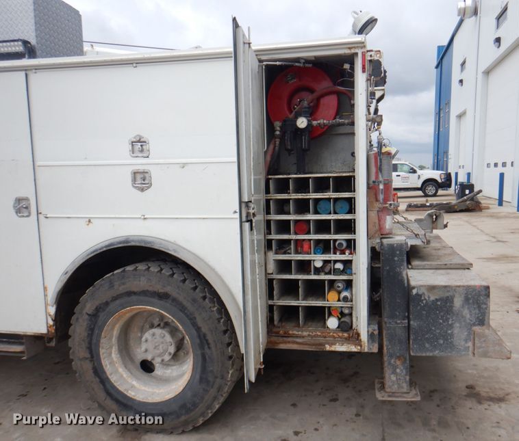 image for item DL0042 2006 Kenworth T300  utility / service truck