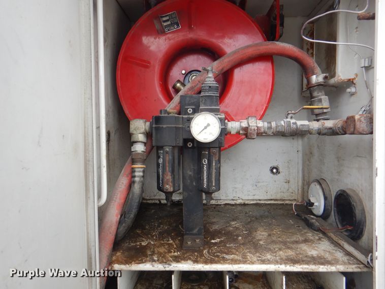 image for item DL0042 2006 Kenworth T300  utility / service truck