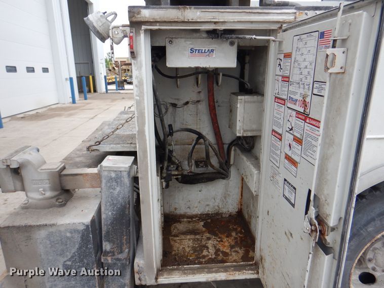 image for item DL0042 2006 Kenworth T300  utility / service truck