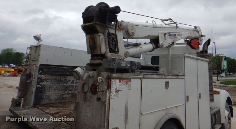 image for item DL0042 2006 Kenworth T300  utility / service truck