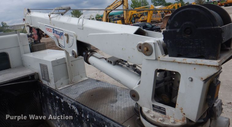 image for item DL0042 2006 Kenworth T300  utility / service truck