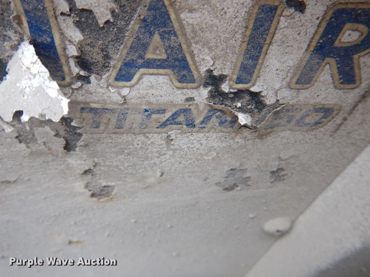 image for item DL0042 2006 Kenworth T300  utility / service truck