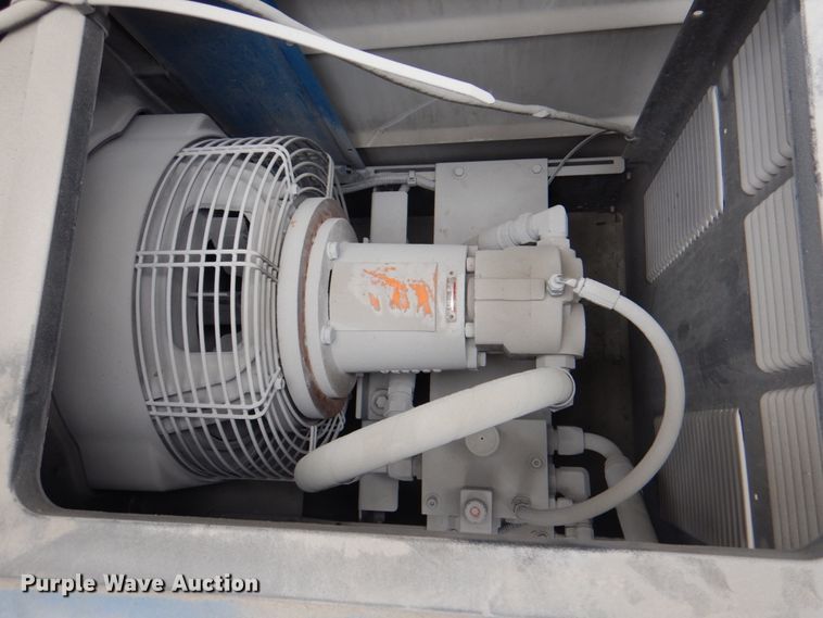 image for item DL0042 2006 Kenworth T300  utility / service truck