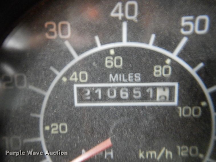 image for item DL0042 2006 Kenworth T300  utility / service truck