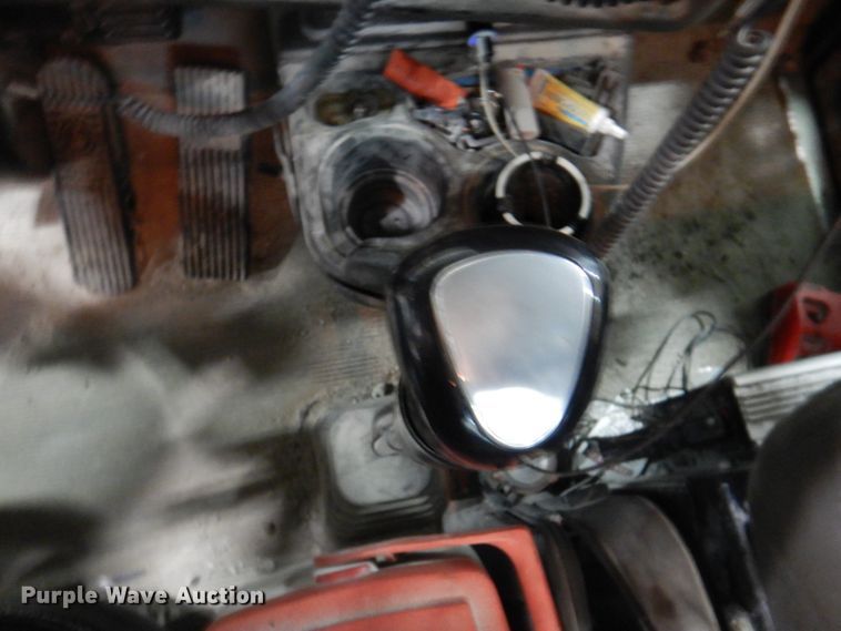 image for item DL0042 2006 Kenworth T300  utility / service truck