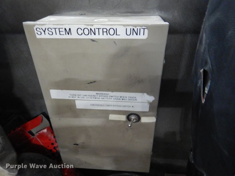 image for item DL0042 2006 Kenworth T300  utility / service truck