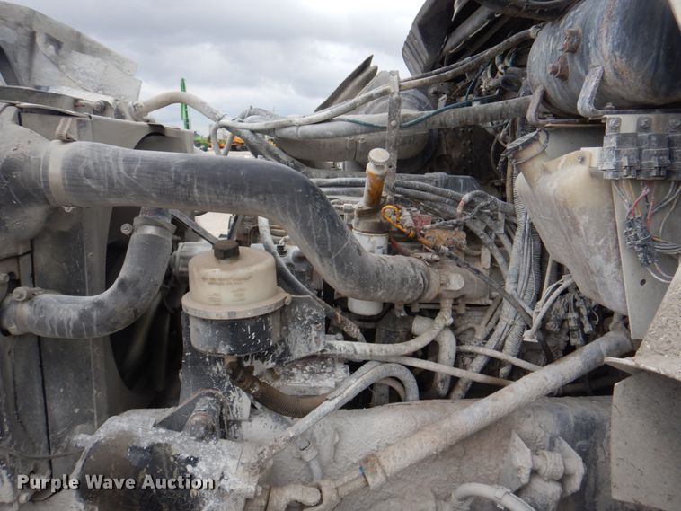 image for item DL0042 2006 Kenworth T300  utility / service truck