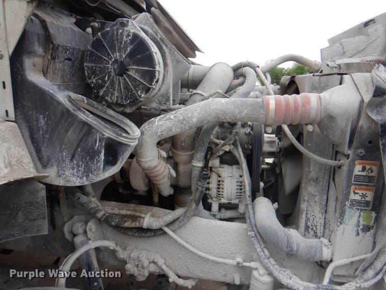 image for item DL0042 2006 Kenworth T300  utility / service truck