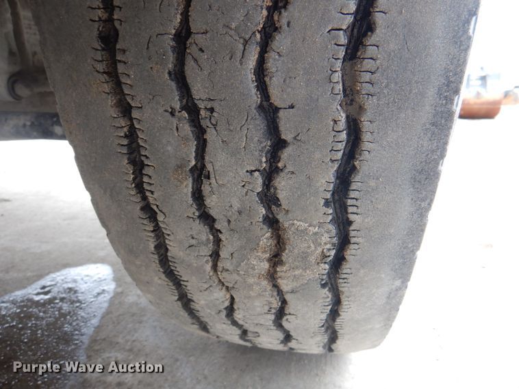 image for item DL0042 2006 Kenworth T300  utility / service truck