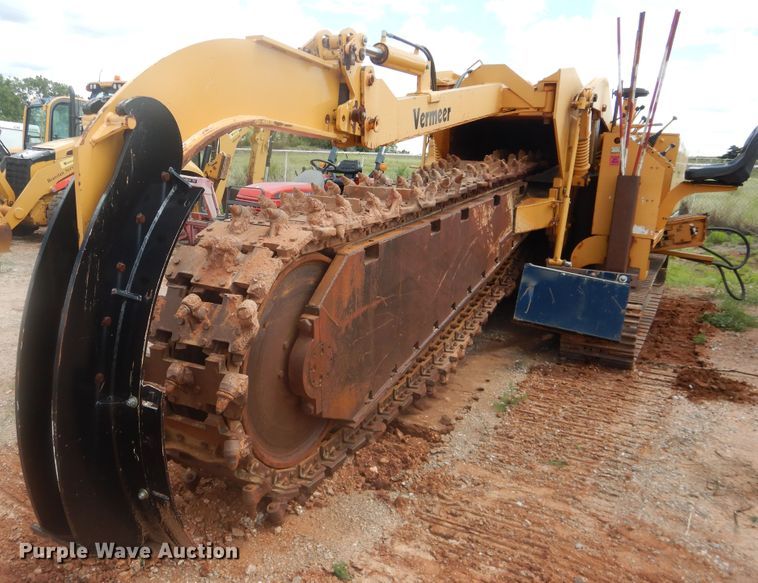 image for item DL0347 1986 Vermeer T-800C  trencher