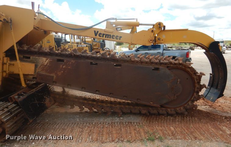 image for item DL0347 1986 Vermeer T-800C  trencher