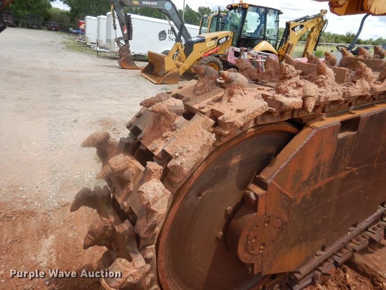 image for item DL0347 1986 Vermeer T-800C  trencher