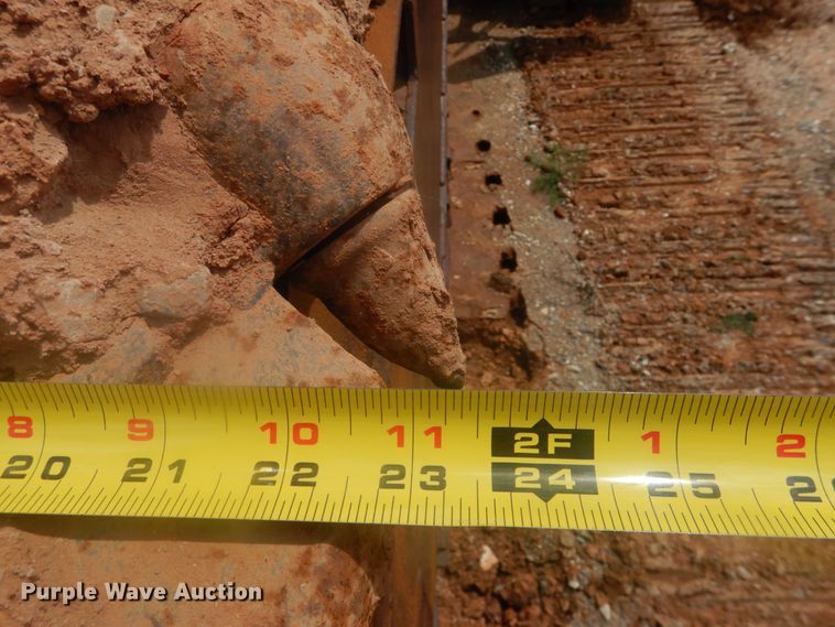 image for item DL0347 1986 Vermeer T-800C  trencher