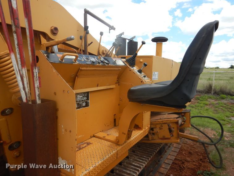 image for item DL0347 1986 Vermeer T-800C  trencher