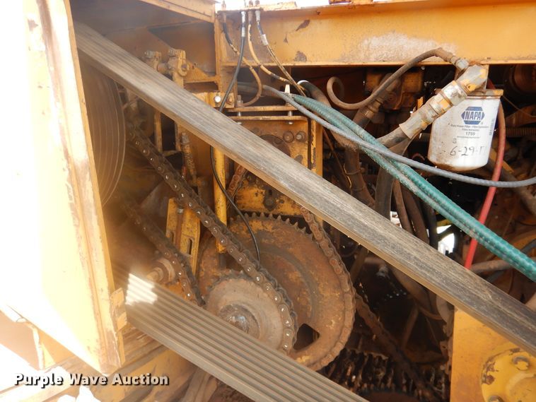 image for item DL0347 1986 Vermeer T-800C  trencher