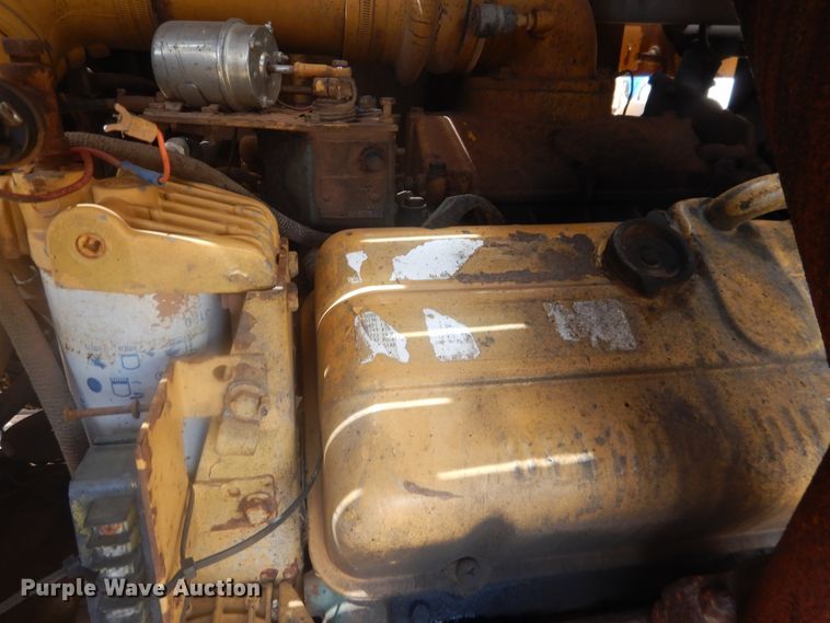 image for item DL0347 1986 Vermeer T-800C  trencher