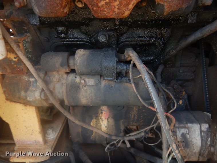 image for item DL0347 1986 Vermeer T-800C  trencher