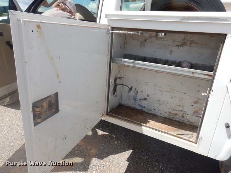 image for item DL0348 2008 Ford F450 Super Duty  bucket truck