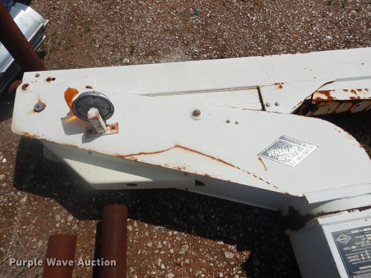 image for item DL0349 2002 Versalift Tel29IH  boom