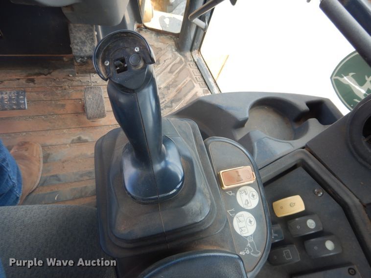 image for item DL0352 2008 John Deere 310SJ  backhoe